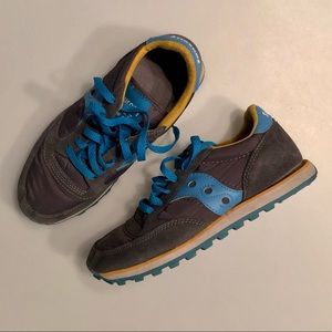 Saucony Grey, Yellow, Blue Tennis shoes